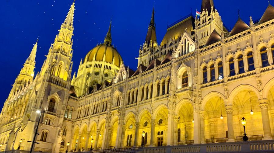 Parlement de nuit, Budapest