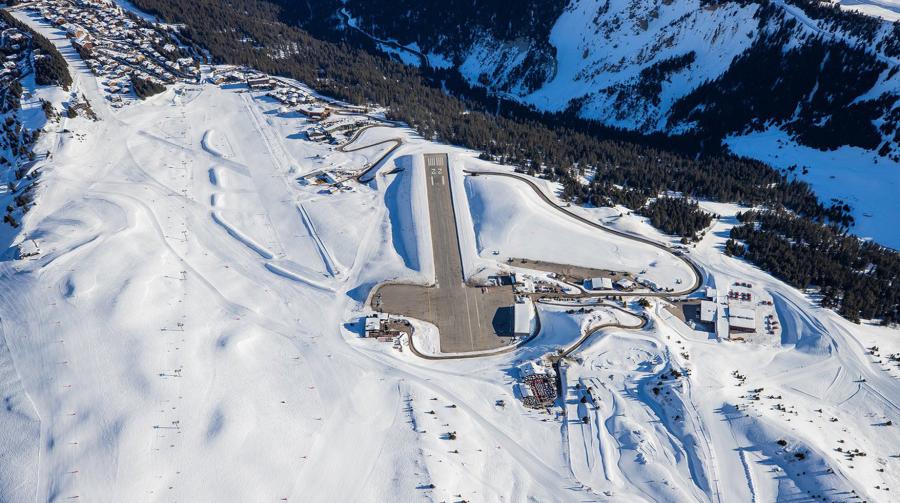 Aérodrome de Courchevel, France