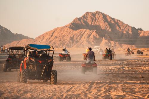 quad dans le désert à Hurghada