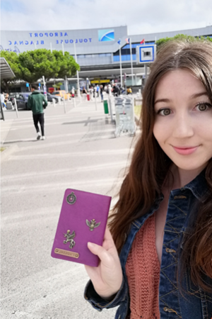 Voyageuse Aéroport Toulouse